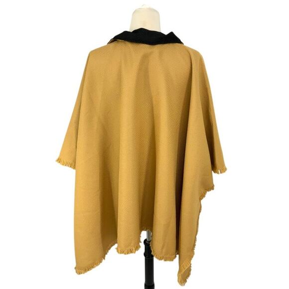 Nordstrom Rack Quarter Zip Ruana Poncho Tan Black One Size NWOT - Picture 6 of 6